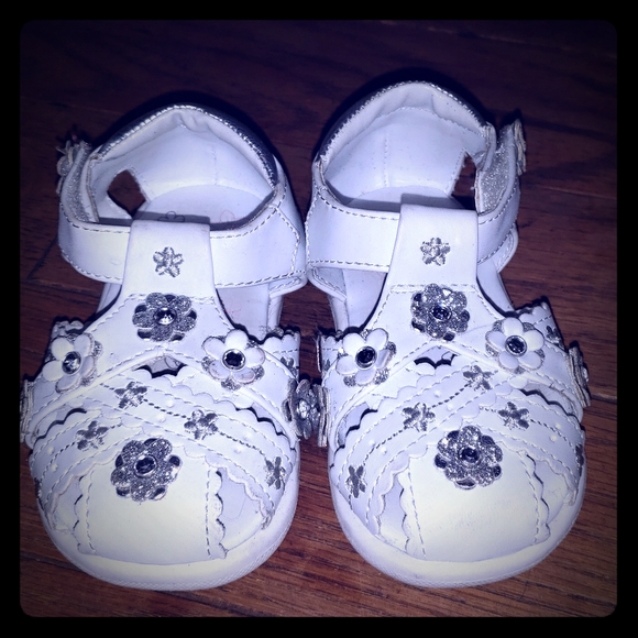 white hard sole baby shoes